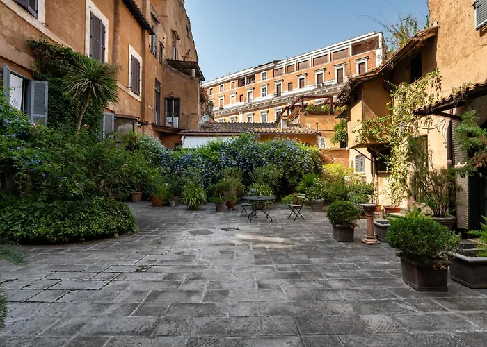 Via Del Moro Charming Trastevere Mimi & Coco Apartment