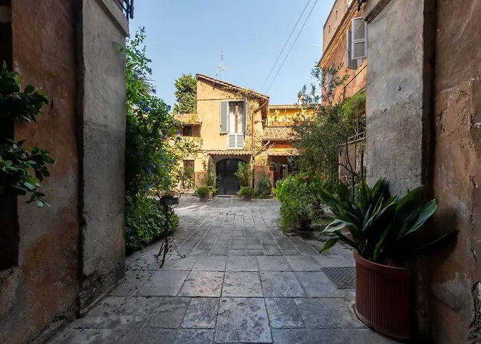 Apartment Via Del Moro Charming Trastevere Mimi & Coco Rom